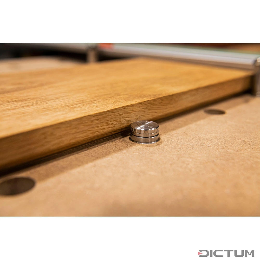 Valets D’établi D'expansion UJK Expanding Dogs, Paire, Hauteur 10 Mm 2 Valets D’établi D'expansion UJK Expanding Dogs, Paire, Hauteur 10 Mm – Image 2